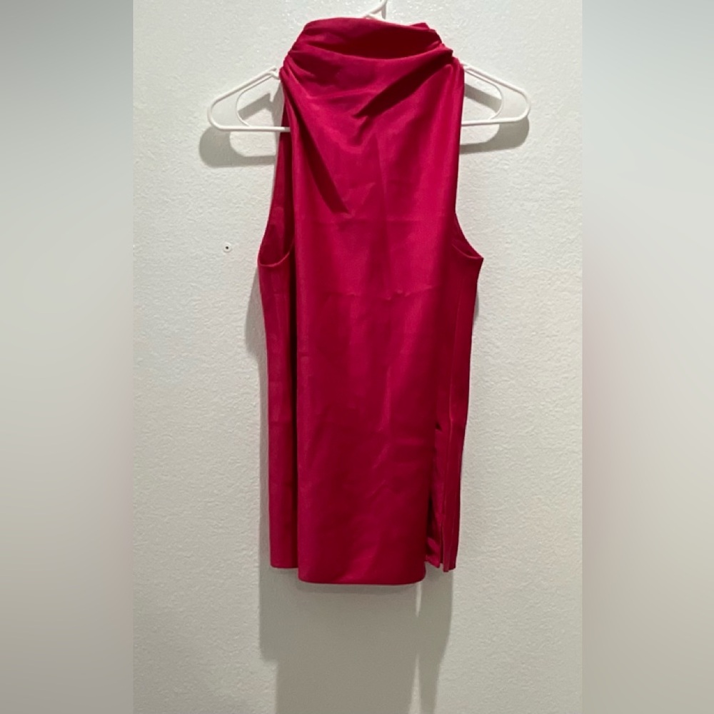 Ted Baker Cowl Neck Sleeveless Top
Color: Bright Pink
Size: 1